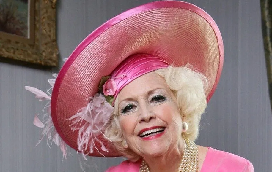 باربارا کارتلند