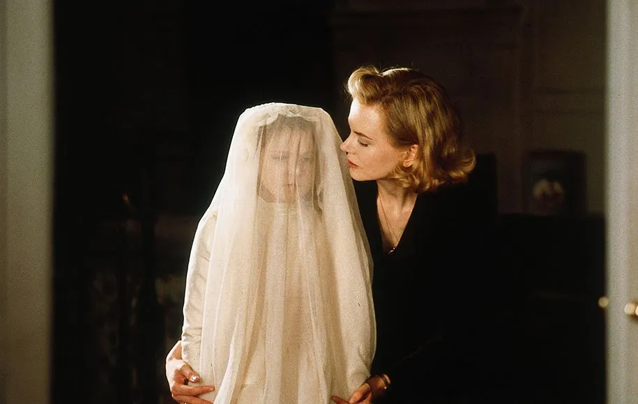 دیگران. خانهی تسخیرشده