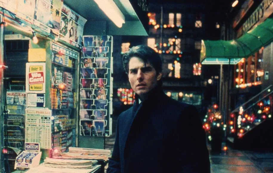 چشمان کاملا بسته