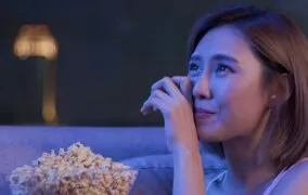 افرادی که حین تماشای فیلم گریه می‌کنند، قوی‌ترین انسان‌ها هستند