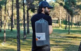 بررسی زیرانداز سفری سرماگرم مدل بالش‌دار