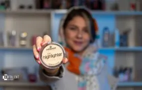 بررسی هایلایتر اسنس شماره 01