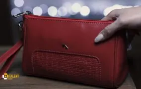 بررسی کیف لوازم آرایش زنانه چرم مشهد مدل L0190-083