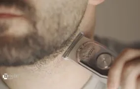 بررسی ماشین اصلاح موی سر و صورت وی جی ار مدل V-071