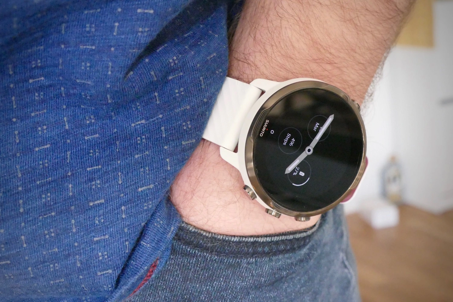ساعت هوشمند با صفحه‌نمایش همیشه روشن