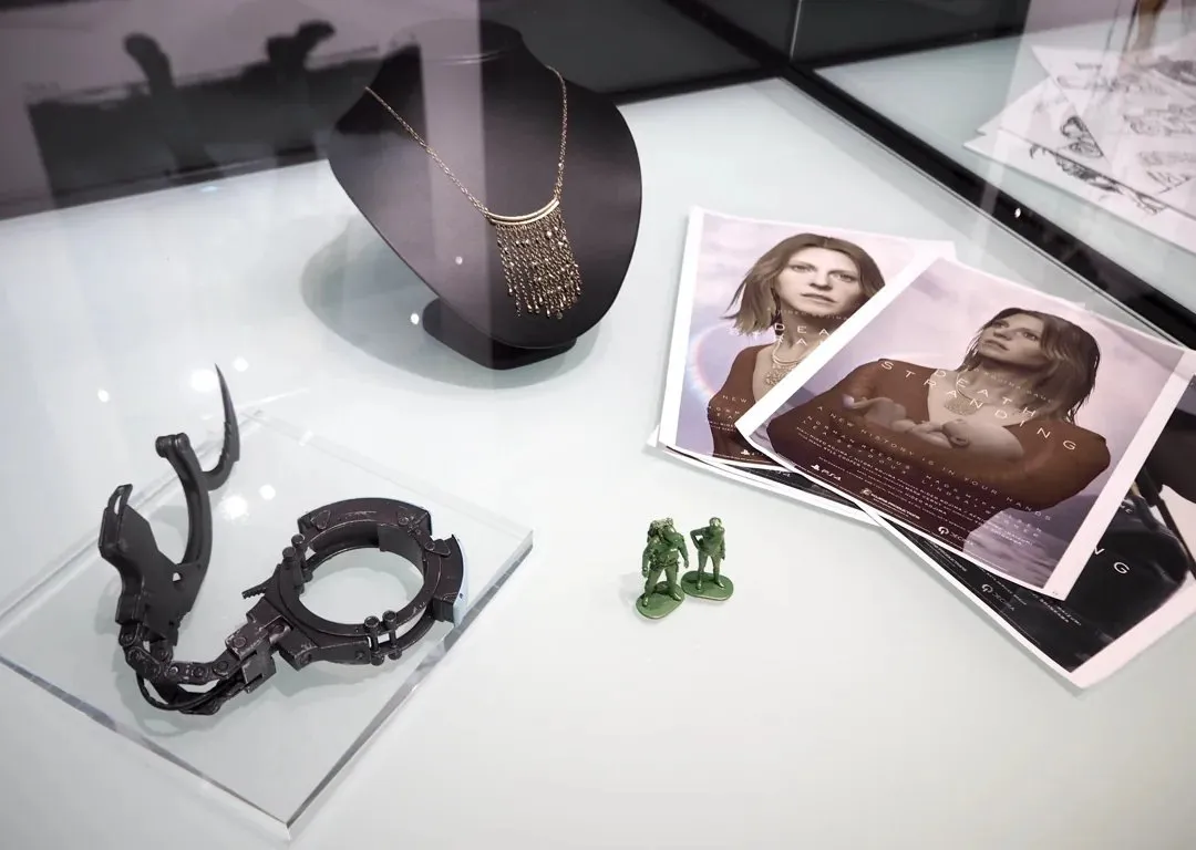 دث استرندینگ