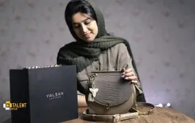 بررسی ست هدیه زنانه چرم یلسان مدل دلاریس کد PRM-ATS-057-GLGP