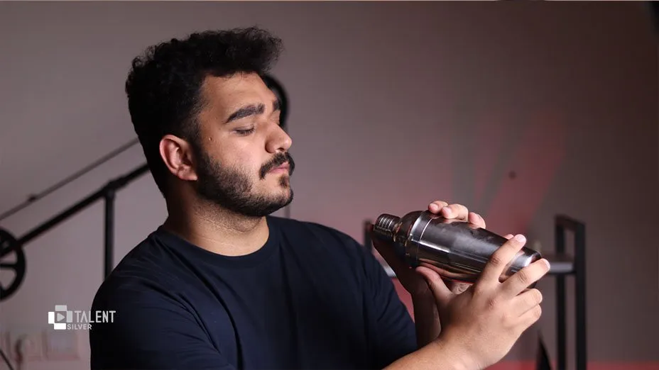 بررسی شیکر مدل SK750؛ مناسب آماده کردن نوشیدنی در خانه • دیجی‌کالا مگ