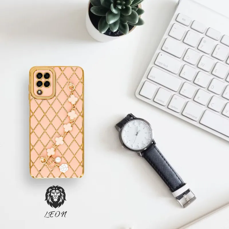 کاور لئون مدل Avaz 