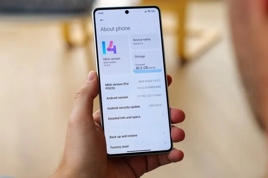 بررسی پوکو F5