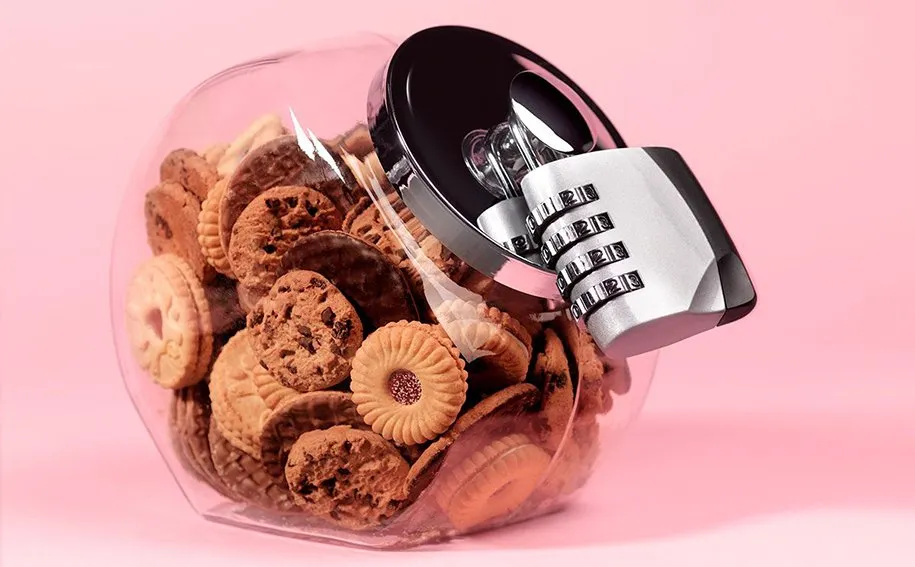 مامان بادامی نسبت به تغذیه سالم، تصویر بدن خود و فرزندش وسواس دارد.