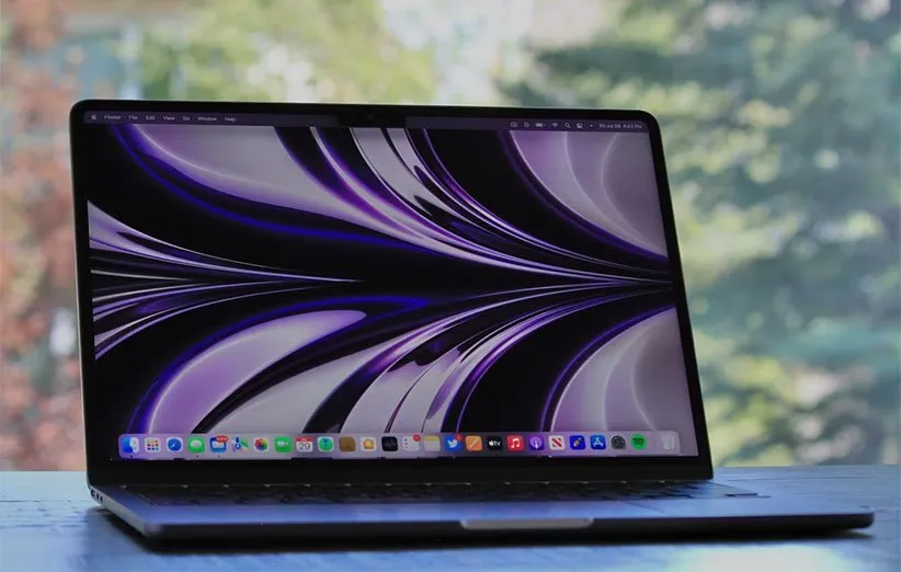 مک بوک ایر ۱۵ اینچ