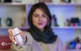 بررسی رژگونه مایع شگلم مدل Bloom