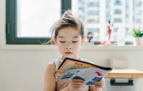تشویق کودکان به کتابخوانی