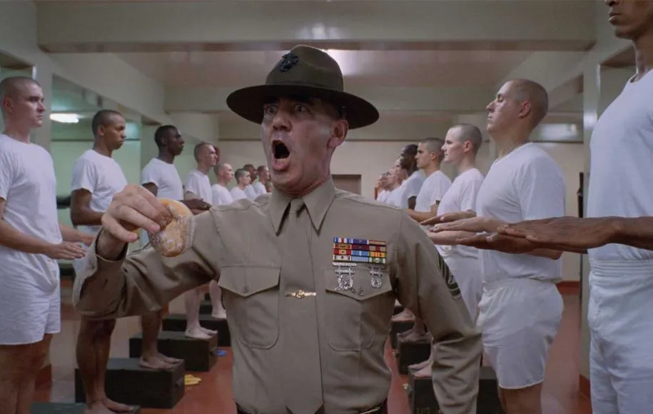 غلاف تمام فلزی