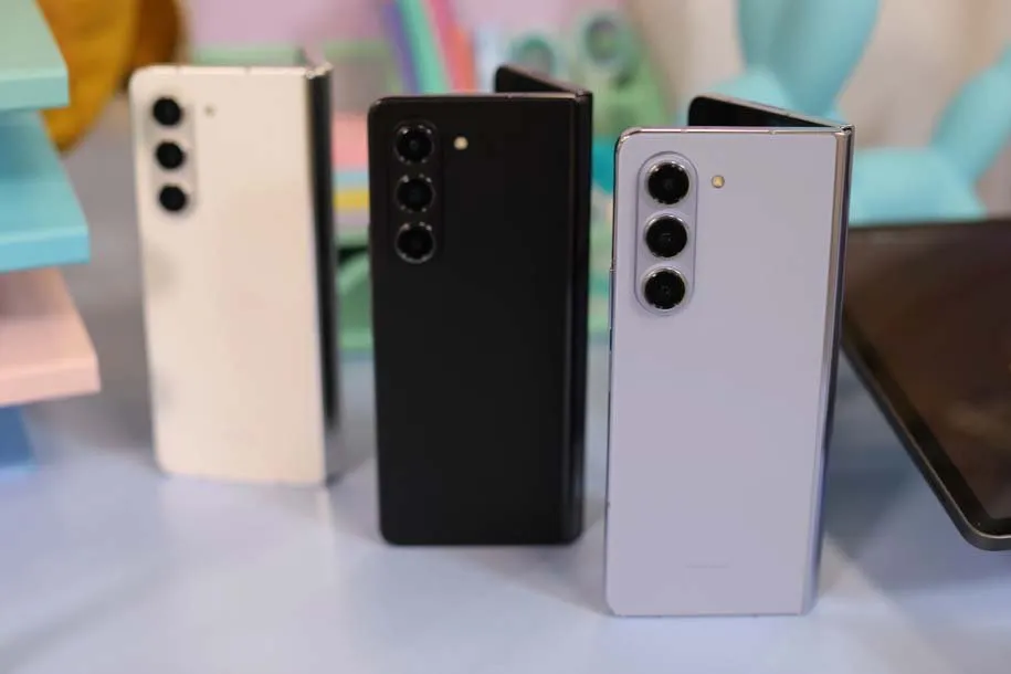 گوشی تاشو سامسونگ