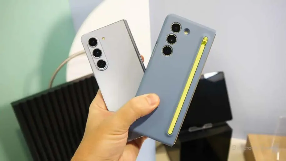 گوشی تاشو سامسونگ