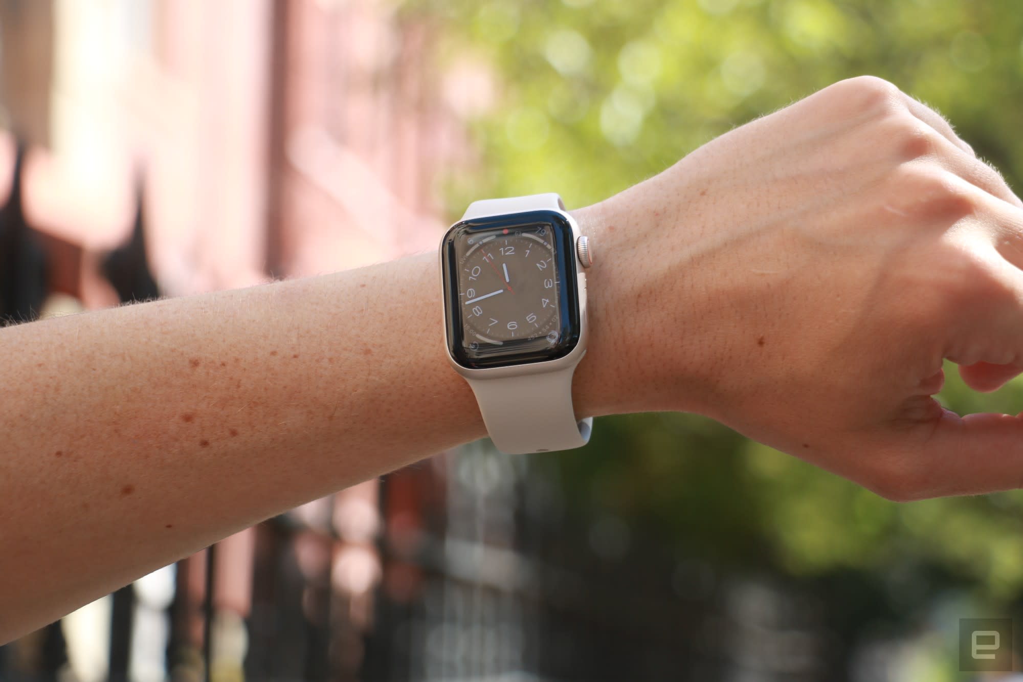 Huawei Watch GT 3 Vs Apple Watch SE 2022 2