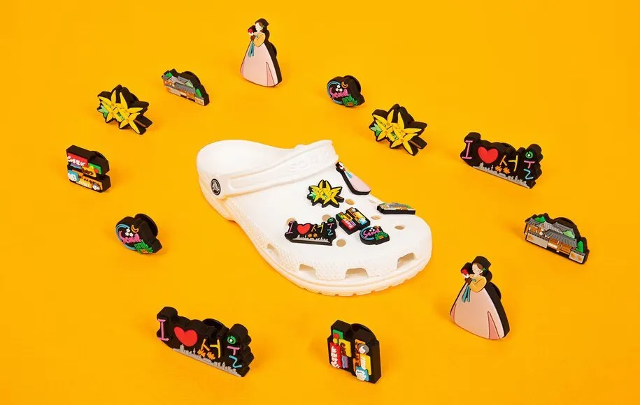 تزیین روی کراکس با جیبیتز (Jibbitz) یا پینهای زیبا