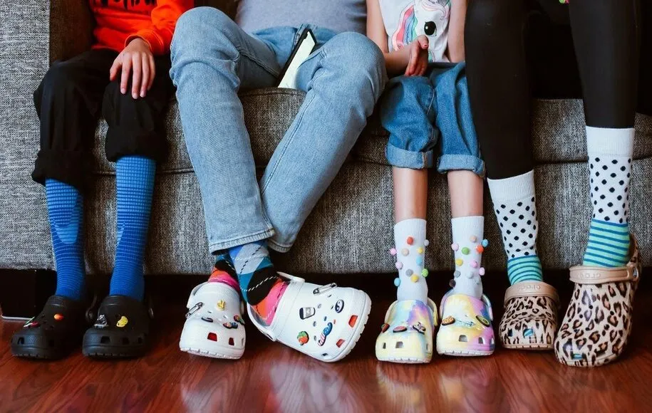 چند نمونه از کفشهای کراکس را مشاهده کنید