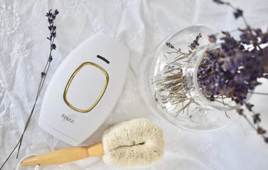 دستگاه لیزر خانگی بهتر است یا کلینیک؟