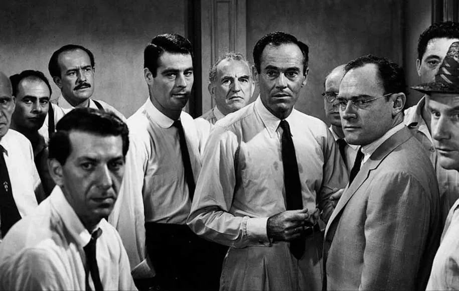 12 مرد خشمگین