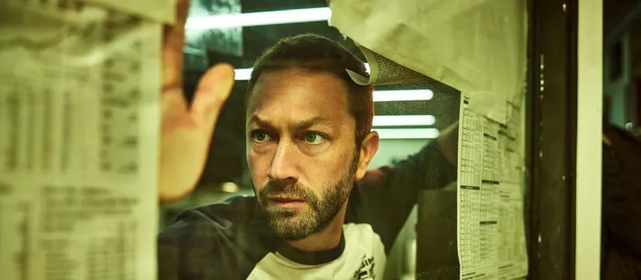 ایبون ماس باچراخ در نقش ریچارد (ریچی) جریموویچ