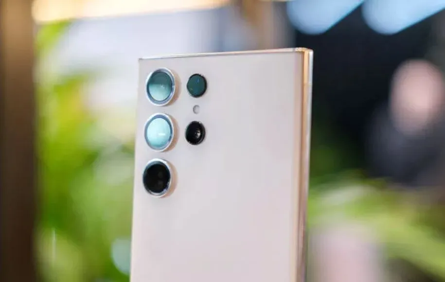 سنسور 440 مگاپیکسلی