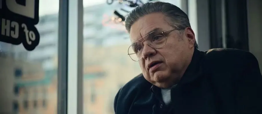 اولیور پلات در نقش سیسرو