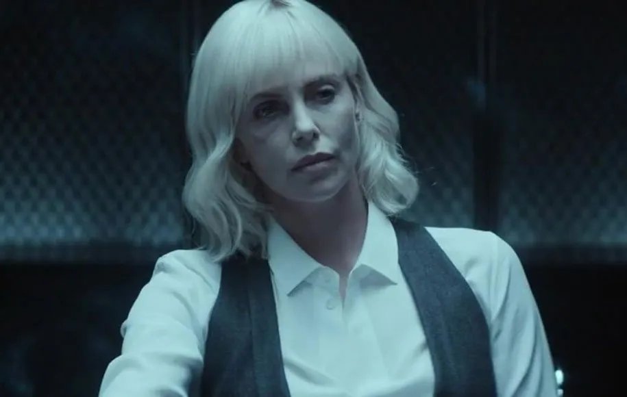 شارلیز ثرون یکی از بهترین بازیهای خود را در این فیلم ارائه میدهد