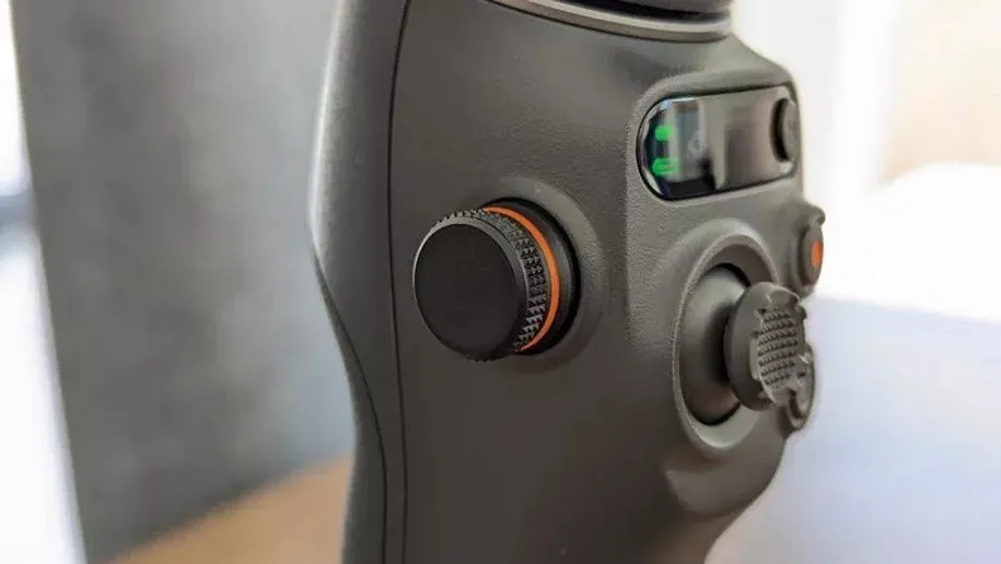 DJI Osmo Mobile 6 کلید چرخان