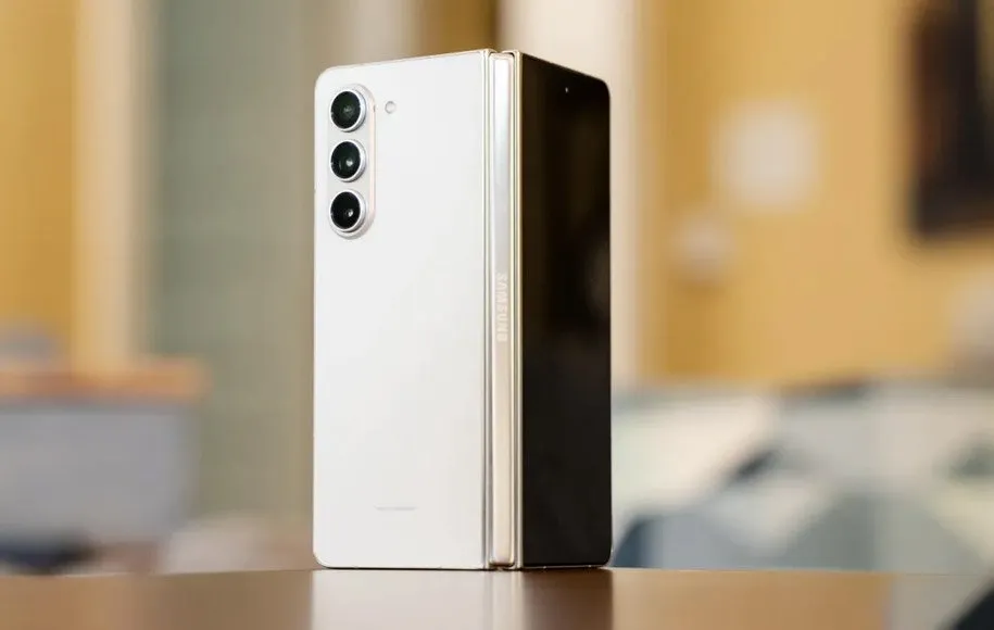 گلکسی زد فولد 5