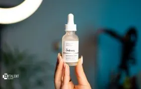 بررسی سرم پوست دی اوردینری مدل نیاسینامید