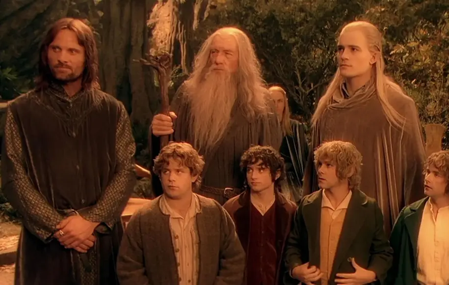 10. Fellowship1 - ۶ نوع جهان فانتزی؛ یا نویسندگان فانتزی با چه منطقی وجود جهان‌های خیالی را توجیه می‌کنند؟