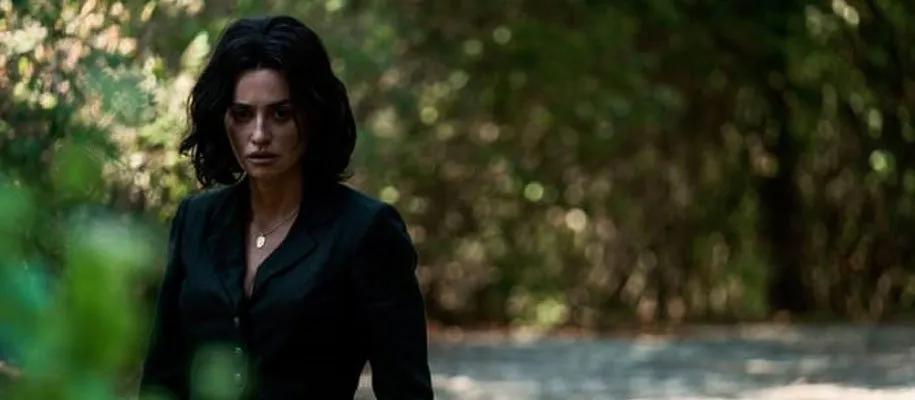 پنه لوپه کروز در فیلم فراری