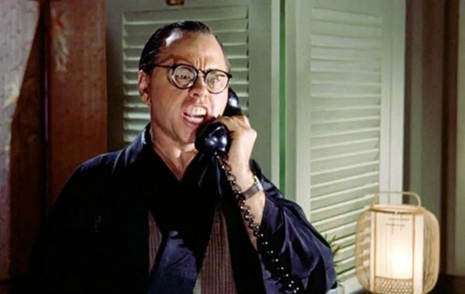 صبحانه در تیفانی