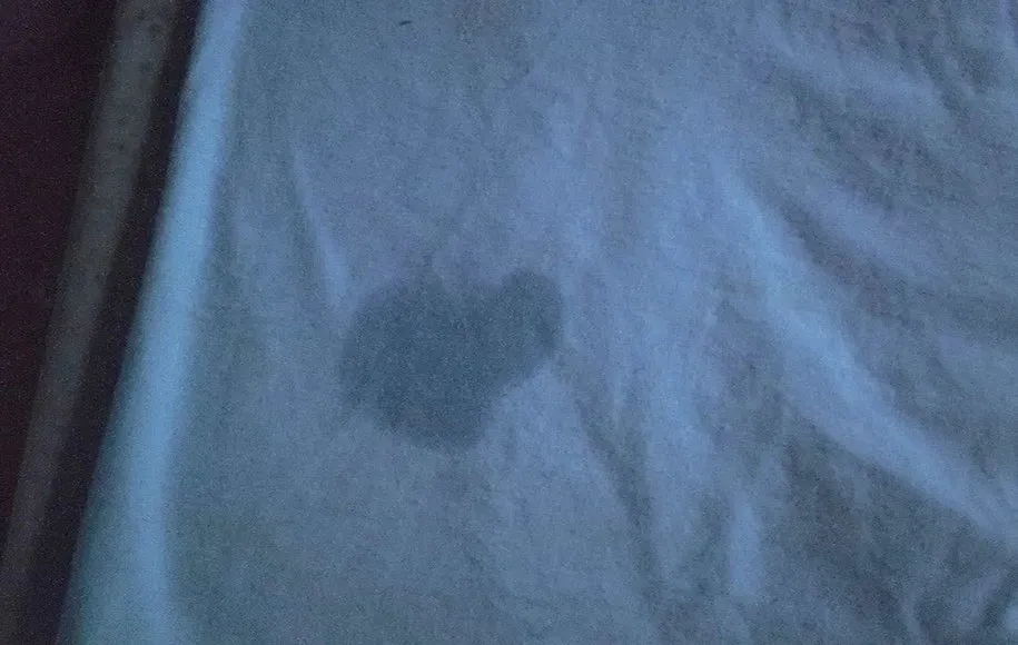 لکه‌ی روی لباس