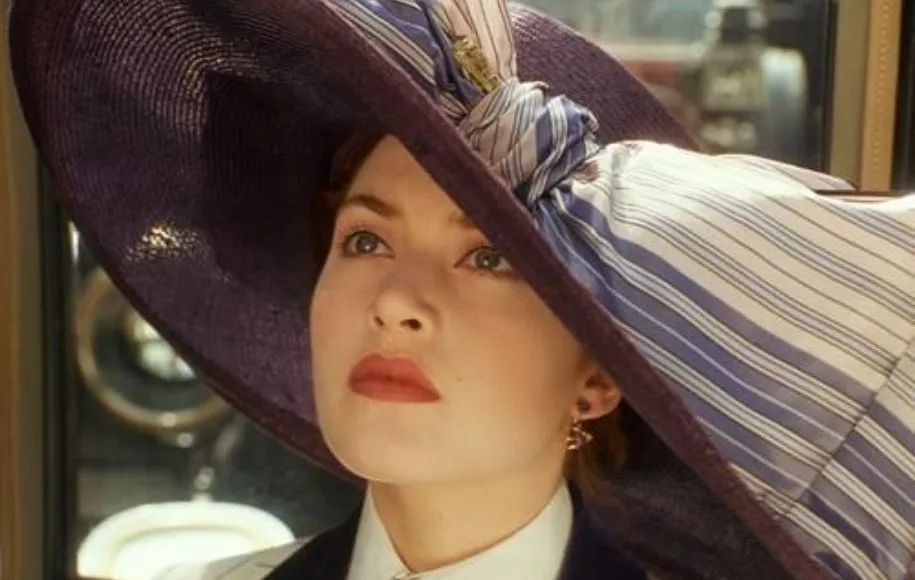 کلاه رز تایتانیک