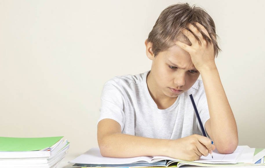 عادت‌های نادرست مطالعه از دلایل عملکرد ضعیف دانش‌آموزان در مدرسه