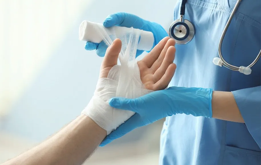 درمان سوختگی دست کودک