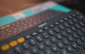 کیبورد لاجیتک K380