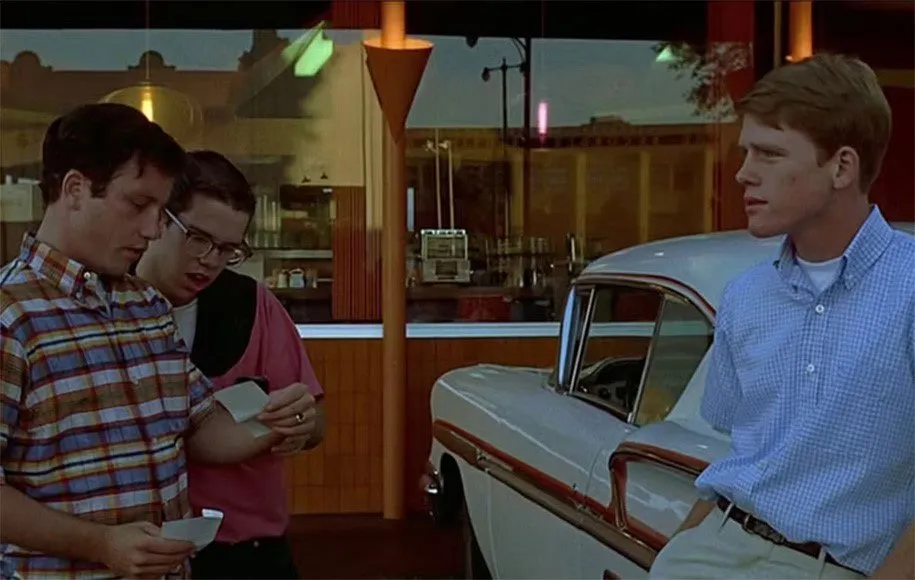 یکی از اولین آثار جرج لوکاس که آن را قبل از خلق فرنچایز جنگ ستارگان ساخته است