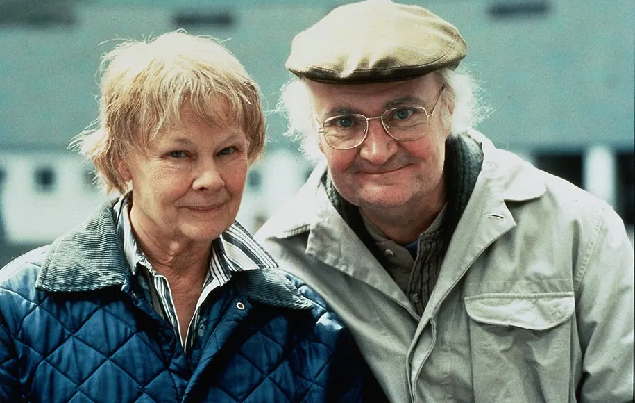 آیریس، فیلم درباره نویسندگان واقعی