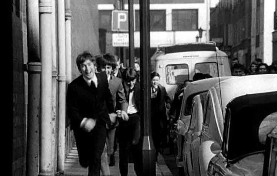 شب زنده داری با بزن و بکوب