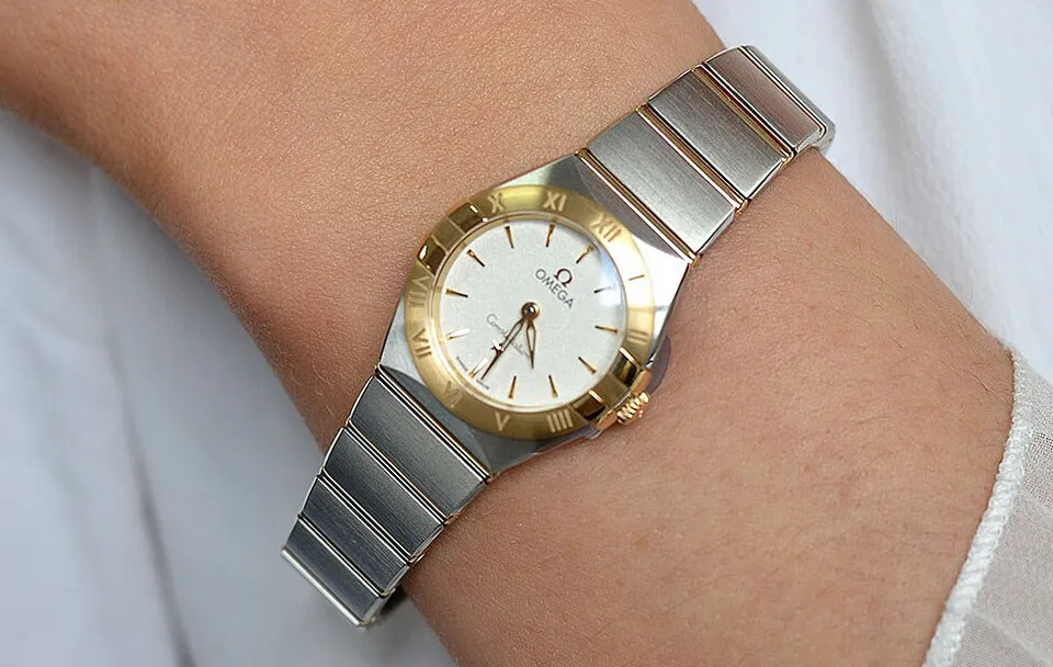 ساعت مچی زنانه امگا