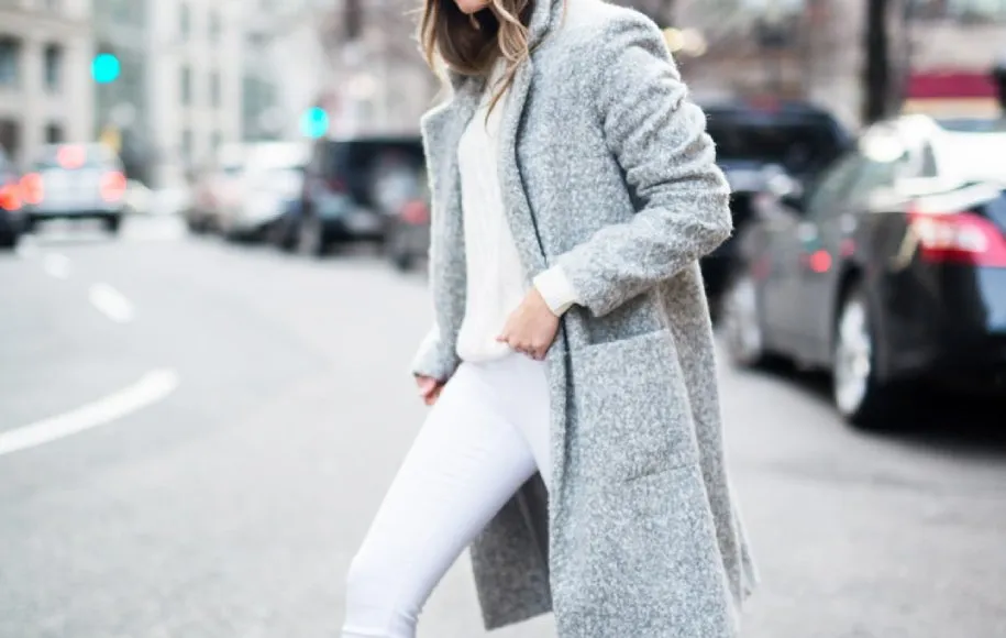 بافت سفید و شلوار جین سفید