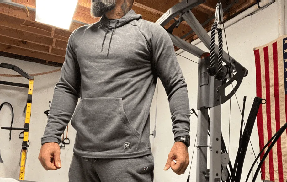 چرا بهتر است هنگام ورزش و تمرین کردن هودی بپوشید؟