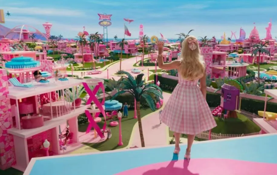 باربی تخیل را به اوج خودش می‌رساند و یکی از پیشگامان این زمینه در دنیای فیلمسازی به شمار آید