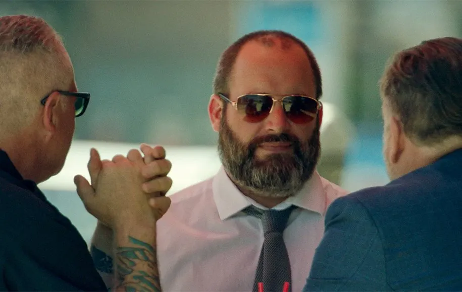 تام سگورا در «فلینچ»