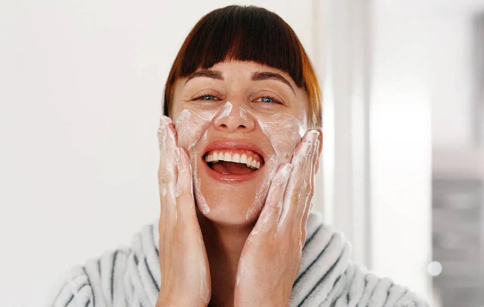 بهترین ژل شستشو برای پوست چرب